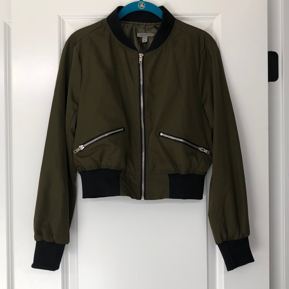 Cropped Bomber!